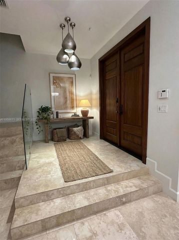 7560 SW 56th Ct, Miami, FL 33143