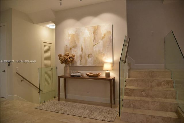 7560 SW 56th Ct, Miami, FL 33143