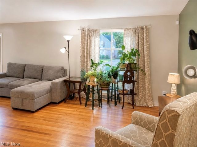 1948 Revere Road, Cleveland Heights, OH 44118