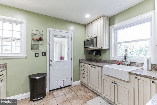 9408 DANA VISTA RD, Baltimore, MD 21236
