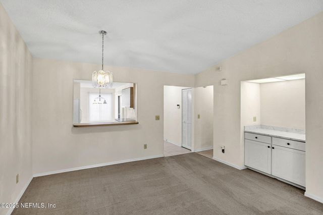 7623 BAYMEADOWS Circle 2024, Jacksonville, FL 32256