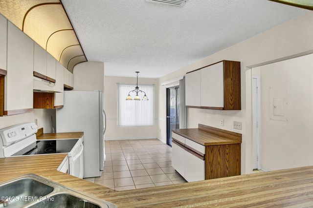 7623 BAYMEADOWS Circle 2024, Jacksonville, FL 32256