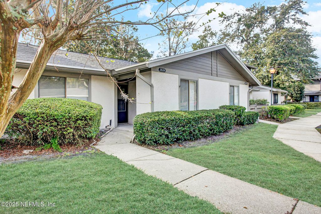 7623 BAYMEADOWS Circle 2024, Jacksonville, FL 32256