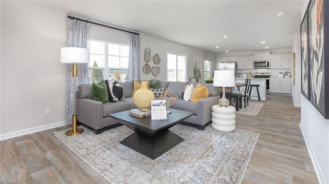 4704 Mount Hope Drive, Winston-salem, NC 27107