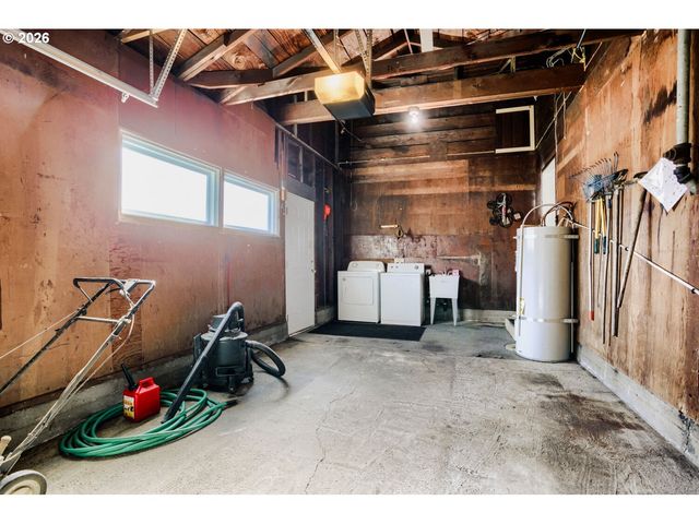 1147 Se 174TH Ave, Portland, OR 97233