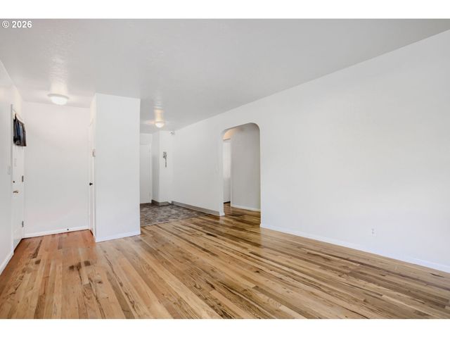 1147 Se 174TH Ave, Portland, OR 97233