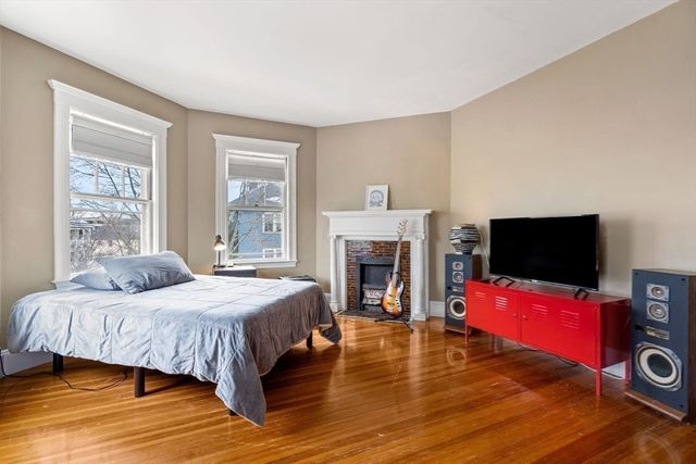 3 Upland Road 2, Brookline, MA 02445