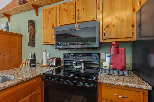 124 U Drive Road, Murphy, NC 28906