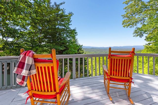 124 U Drive Road, Murphy, NC 28906