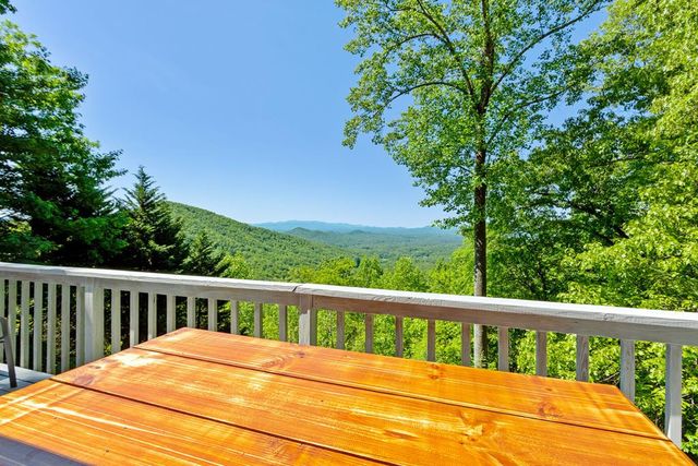 124 U Drive Road, Murphy, NC 28906