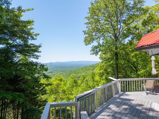 124 U Drive Road, Murphy, NC 28906