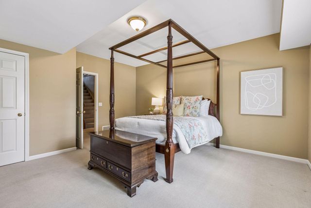 7238 Lewis Ridge Parkway, Edina, MN 55439