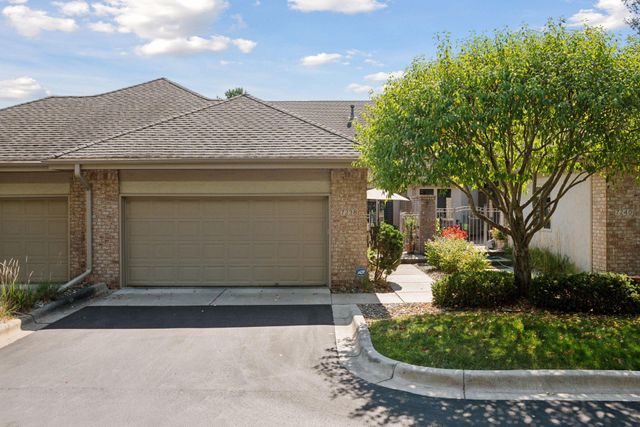 7238 Lewis Ridge Parkway, Edina, MN 55439