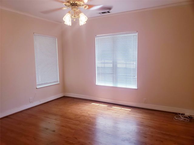 6219 Penrose Avenue, Dallas, TX 75214