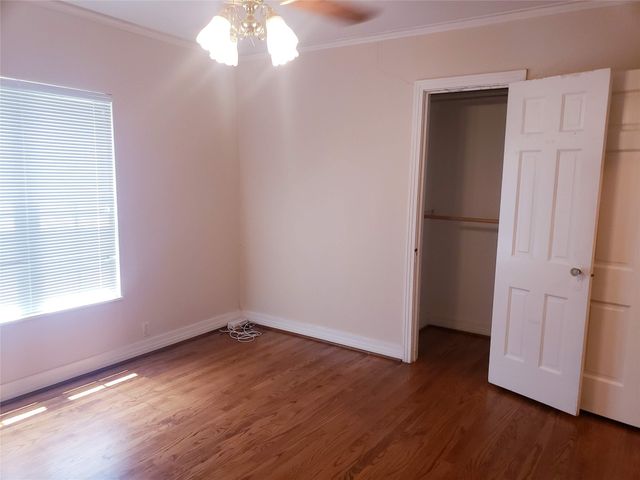 6219 Penrose Avenue, Dallas, TX 75214