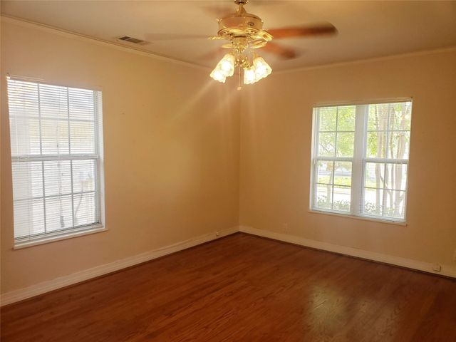 6219 Penrose Avenue, Dallas, TX 75214