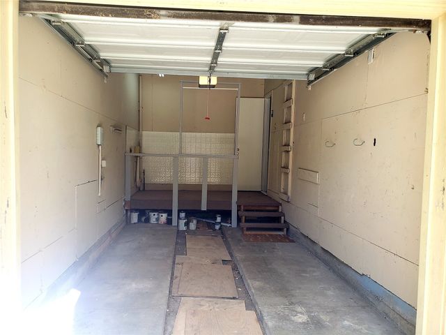 6219 Penrose Avenue, Dallas, TX 75214