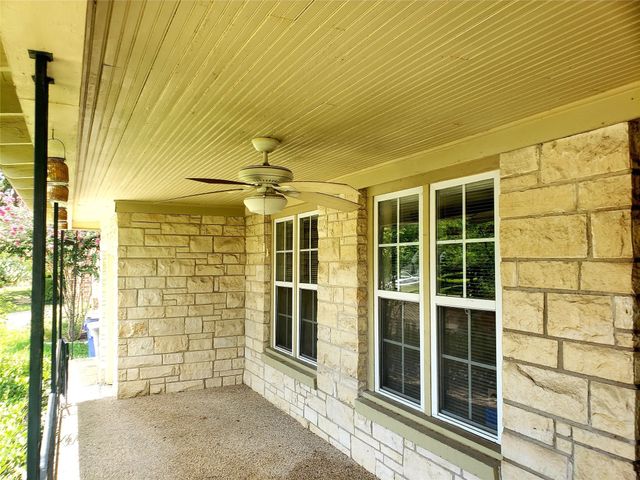 6219 Penrose Avenue, Dallas, TX 75214