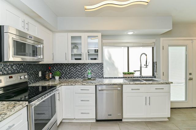 12800 Briar Forest Drive 138, Houston, TX 77077