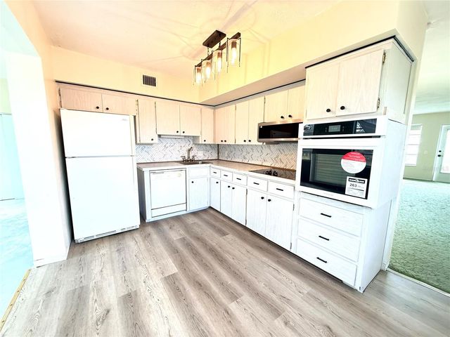 2453 BRAZILIA DRIVE 25, Clearwater, FL 33763