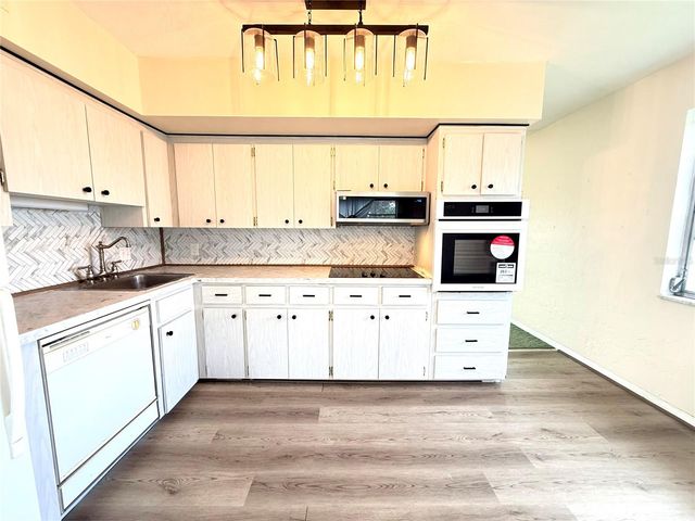 2453 BRAZILIA DRIVE 25, Clearwater, FL 33763