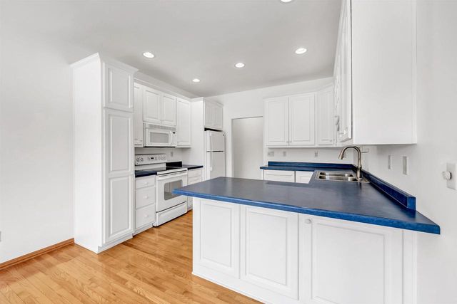 1655 REMINGTON RIDGE WAY, De Pere, WI 54115