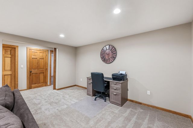 6608 N Vincent Ln, Newman Lake, WA 99025