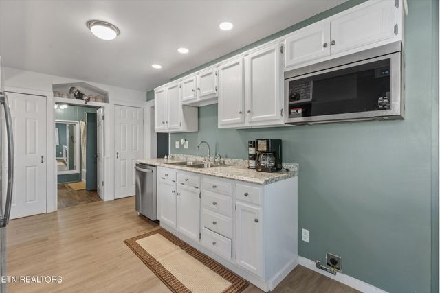 2214 Lincoln St, Knoxville, TN 37920