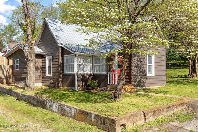 2214 Lincoln St, Knoxville, TN 37920