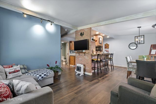 2214 Lincoln St, Knoxville, TN 37920