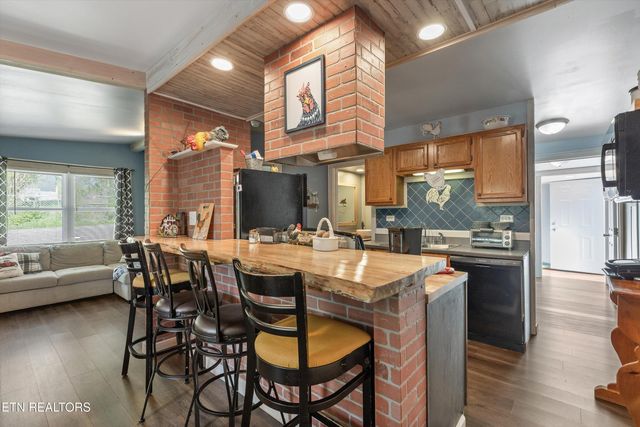 2214 Lincoln St, Knoxville, TN 37920