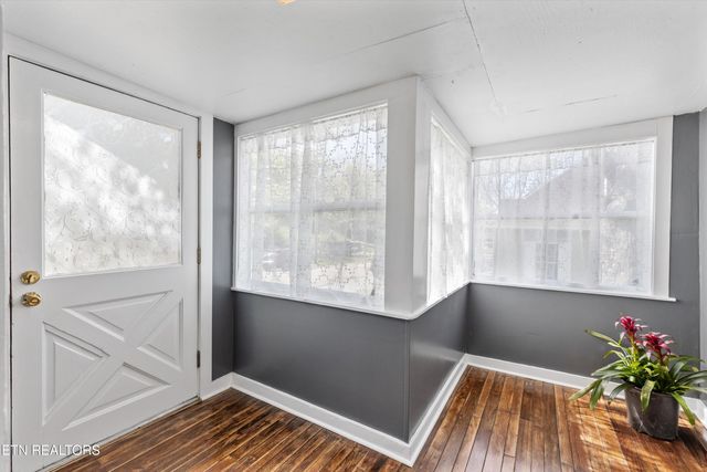 2214 Lincoln St, Knoxville, TN 37920