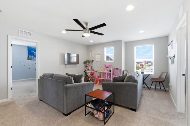 749 Peacock Drive, Sunbury, OH 43074