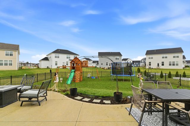 749 Peacock Drive, Sunbury, OH 43074