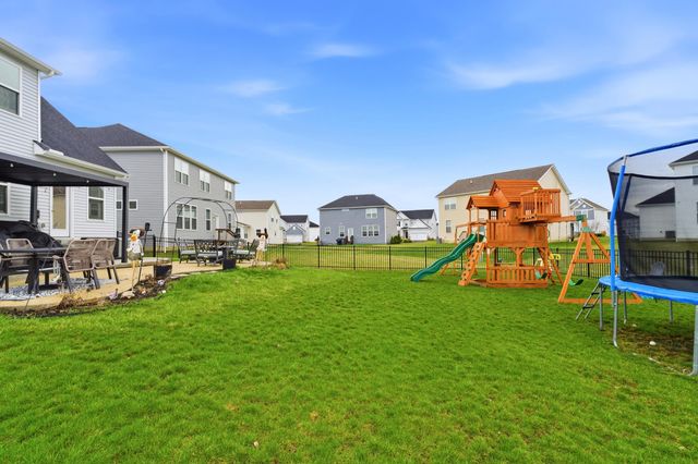 749 Peacock Drive, Sunbury, OH 43074