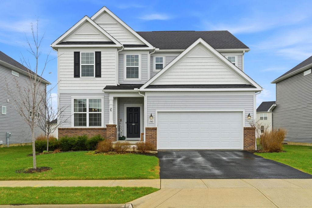 749 Peacock Drive, Sunbury, OH 43074