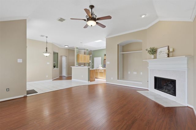 3503 Endicott Lane, Pearland, TX 77584