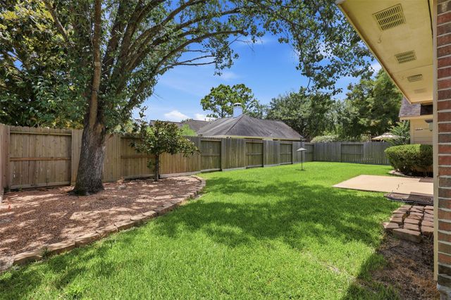 3503 Endicott Lane, Pearland, TX 77584