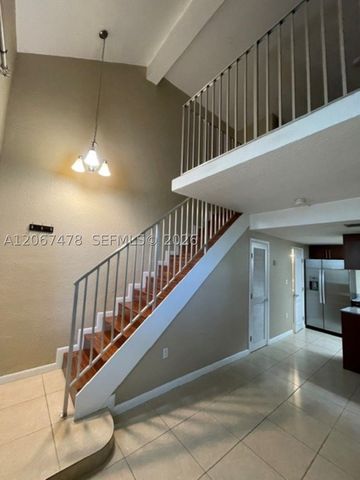 8950 SW 69th Ct 216, Pinecrest, FL 33156