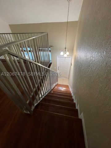 8950 SW 69th Ct 216, Pinecrest, FL 33156