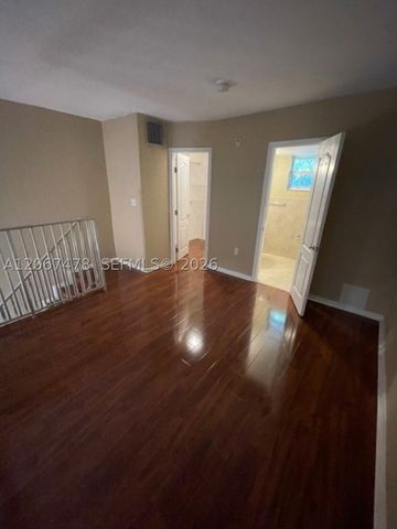 8950 SW 69th Ct 216, Pinecrest, FL 33156