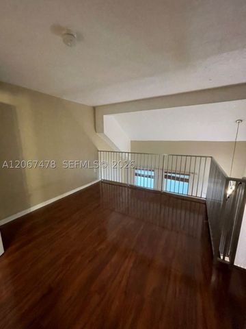 8950 SW 69th Ct 216, Pinecrest, FL 33156