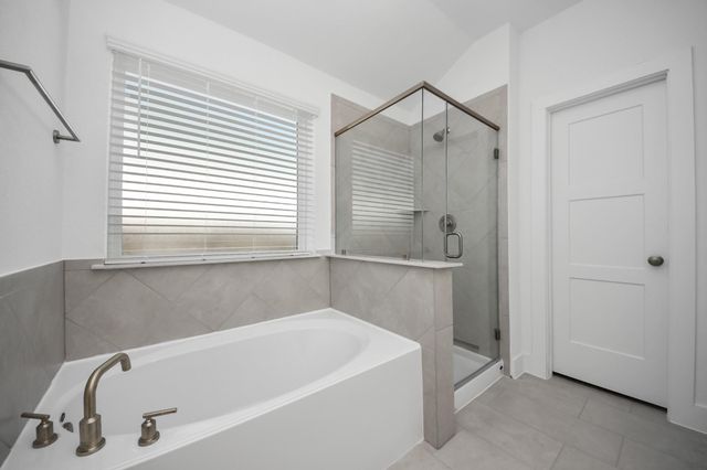 221 Magnolia Laurel Drive, Alvin, TX 77511