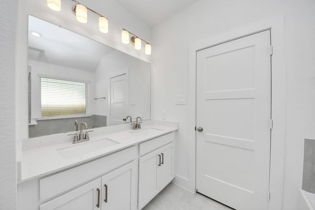 221 Magnolia Laurel Drive, Alvin, TX 77511