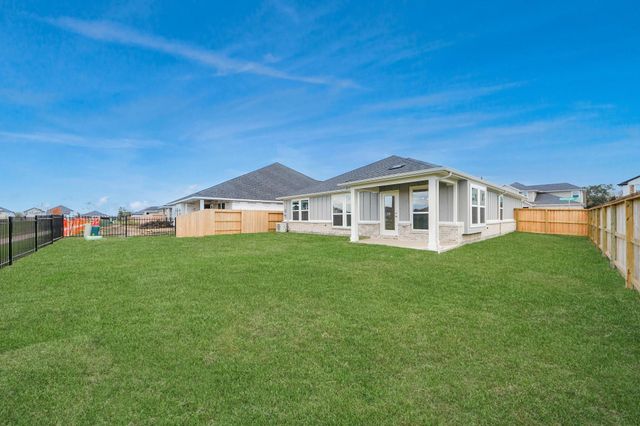 221 Magnolia Laurel Drive, Alvin, TX 77511