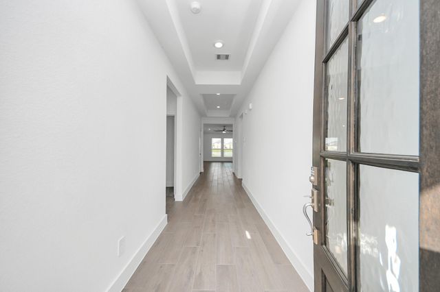 221 Magnolia Laurel Drive, Alvin, TX 77511