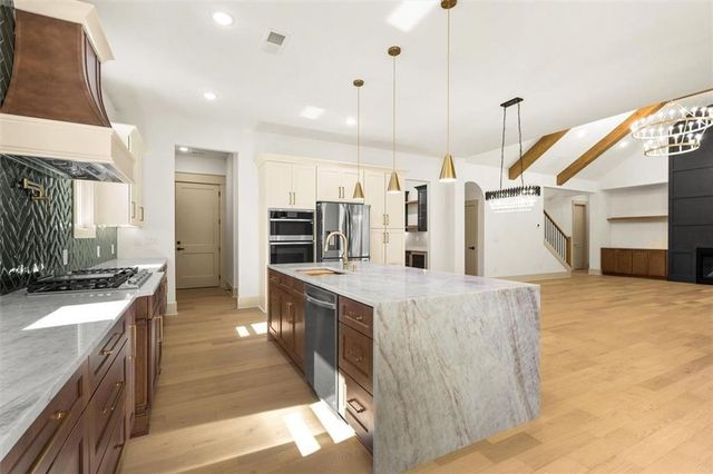 705 Spratlin Mill Drive, Hull, GA 30646