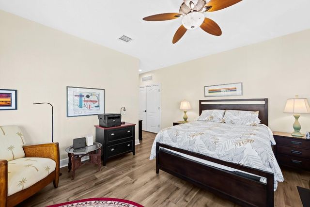 844 N Victoria Park Road, Fort Lauderdale, FL 33304