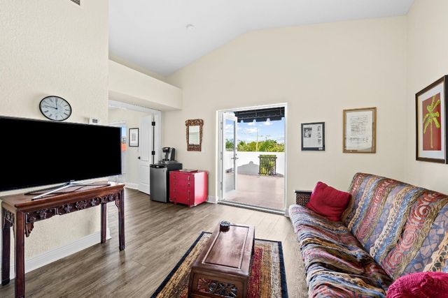 844 N Victoria Park Road, Fort Lauderdale, FL 33304