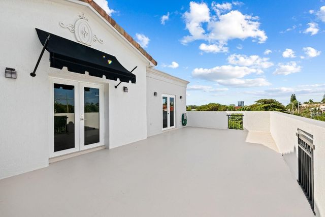 844 N Victoria Park Road, Fort Lauderdale, FL 33304